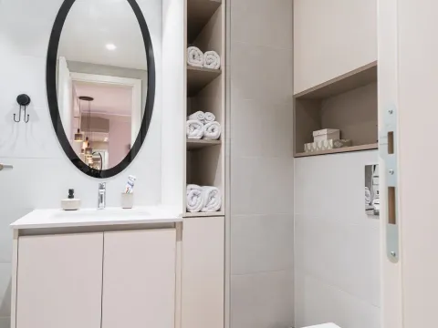 Rent, two bedroom apartment, 55m², Beograd Na Vodi, Beograd - image 13