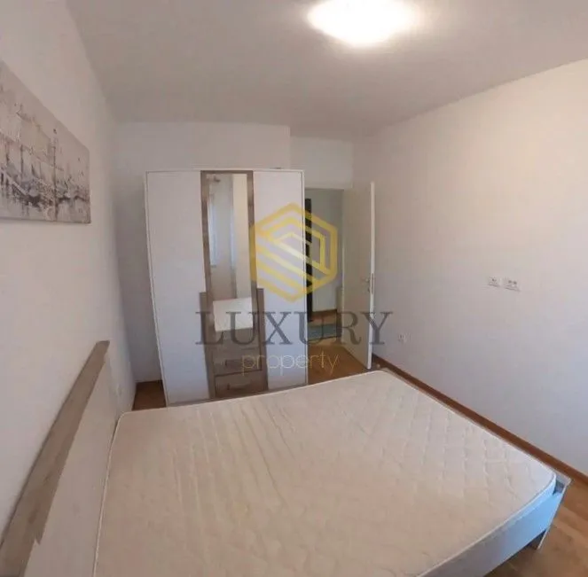 Rent, one bedroom apartment, 43m², City Kej, Podgorica