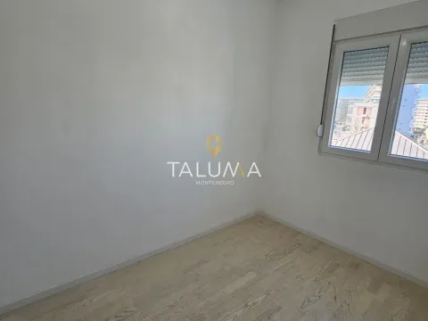 Sale, two bedroom apartment, 46m², City Kvart, Podgorica - image 4