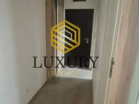 Izdavanje, dvosoban stan, 56m², City Kvart, Podgorica - image 2