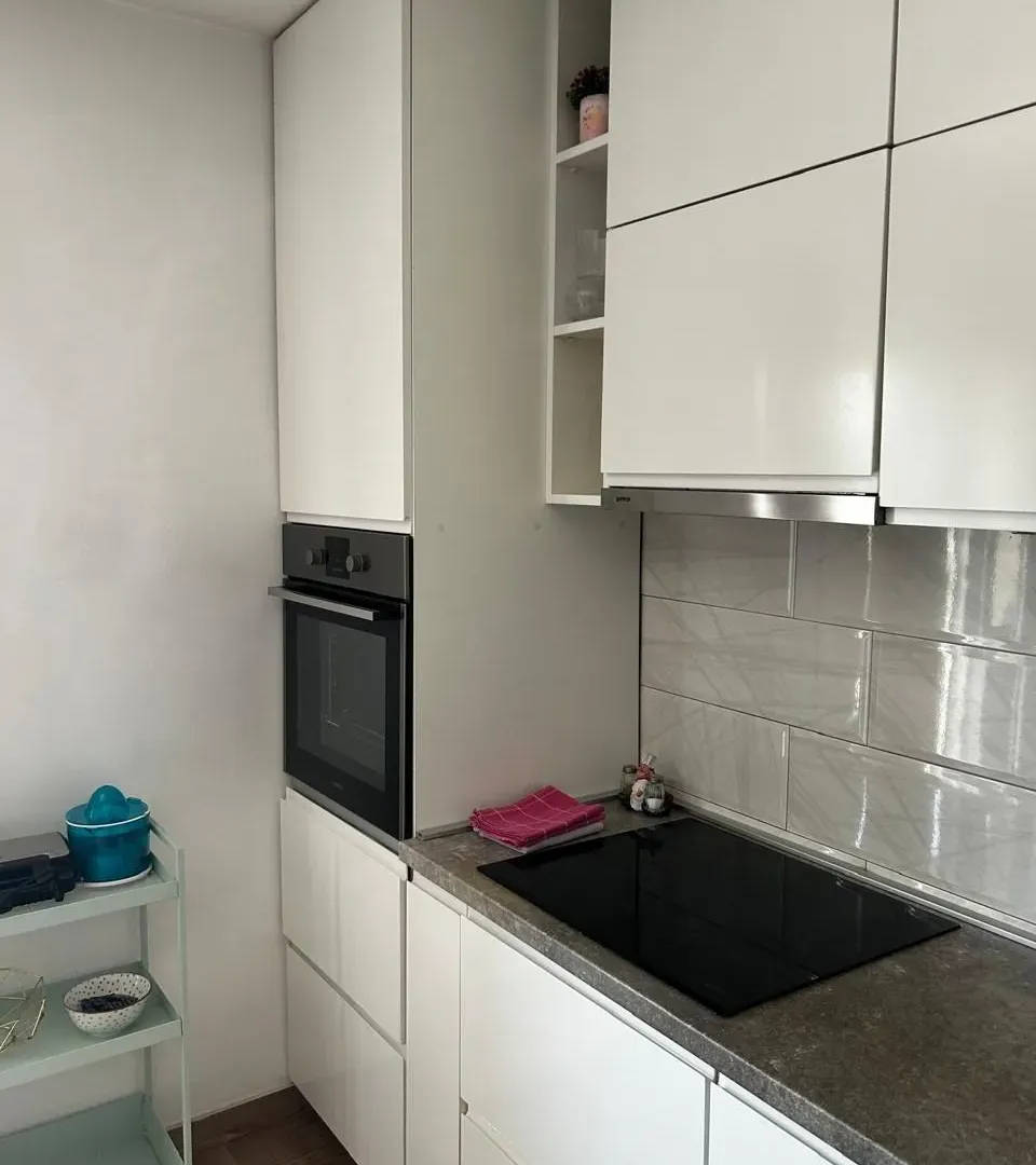 Rent, one bedroom apartment, 55m², Kalimanj, Tivat