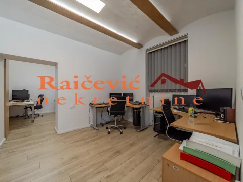 Prodaja, četvorosoban stan, 84m², Stari Grad, Beograd - image 10