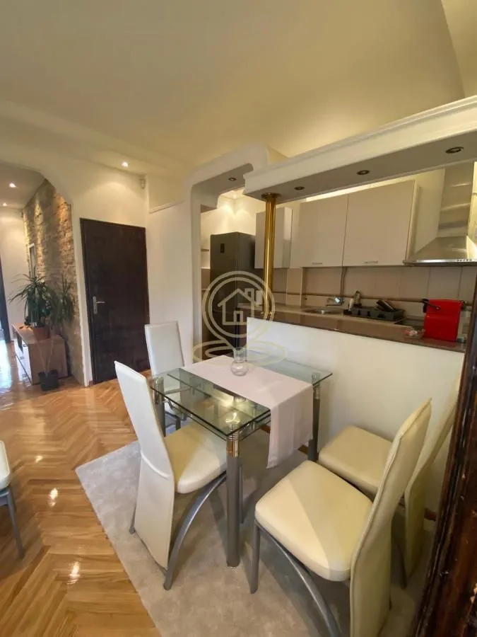 Rent, three bedroom apartment, 75m², Vračar Hram, Vračar Sve Podlokacije