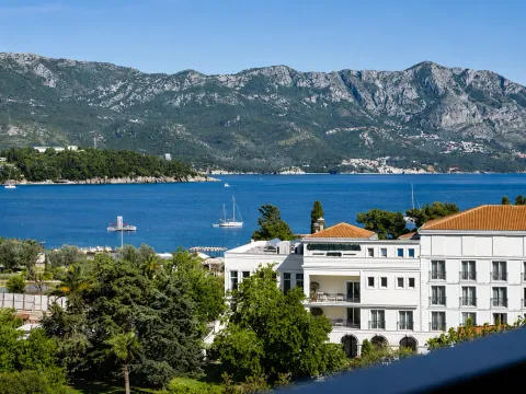 Rent, two bedroom apartment, 94m², Centar, Budva - image 8