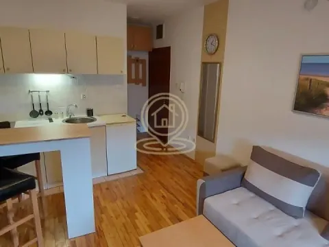 Izdavanje, jednosoban stan, 20m², Rotkvarija, Novi Sad Sve Podlokacije - image 2