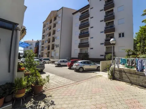 Rent, apartment, 35m², Budva, Crna Gora - image 10