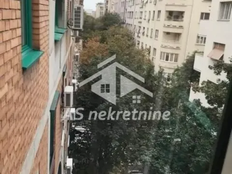 Izdavanje, trosoban stan, 87m², Stari Grad, Beograd - image 11