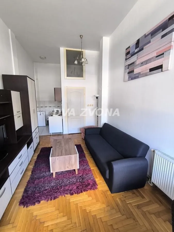 Izdavanje, garsonjera, 23m², Novi Sad, Srbija