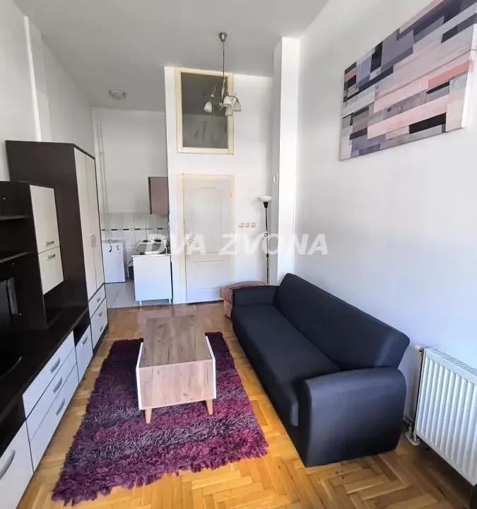 Izdavanje, garsonjera, 23m², Novi Sad, Srbija