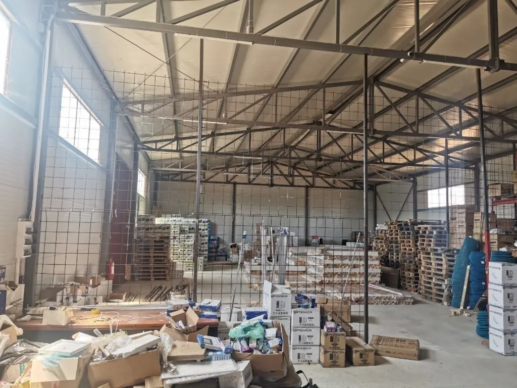Sale, office space, 765m², Pojate, Ćićevac