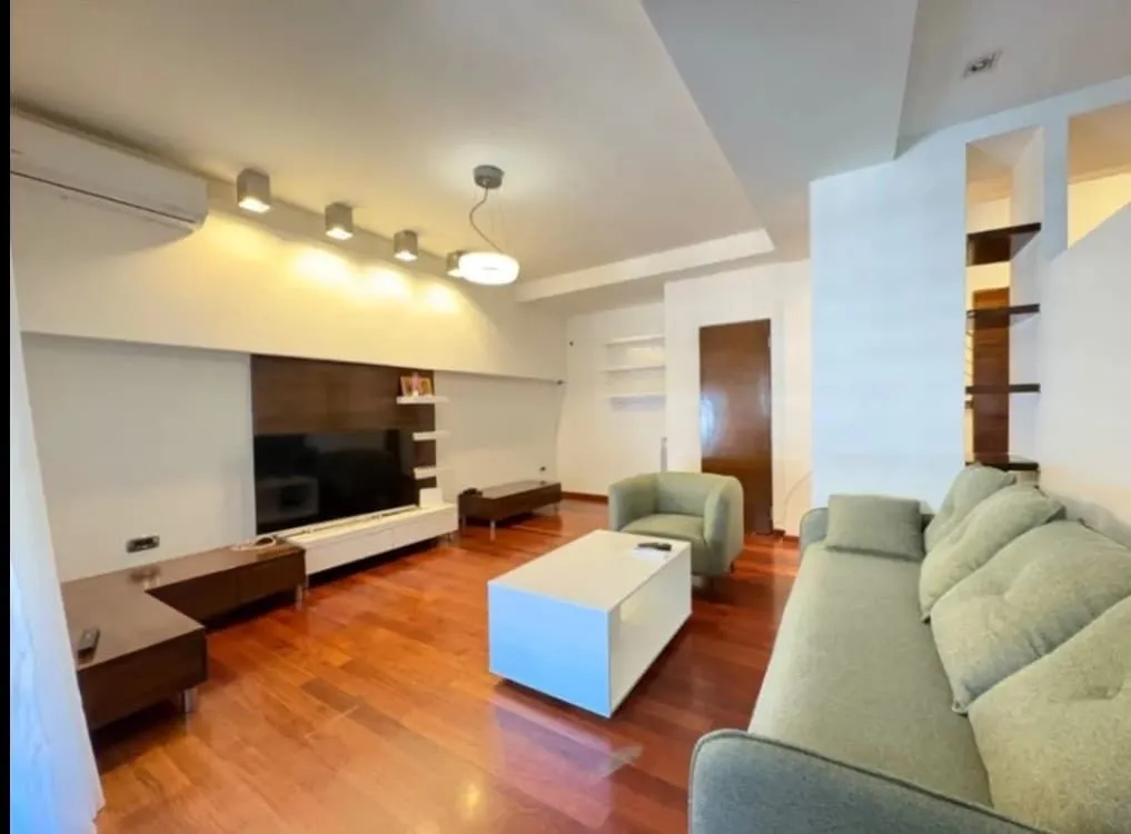 Izdavanje, dvosoban stan, 95m², Kod Capital Plaze, Podgorica