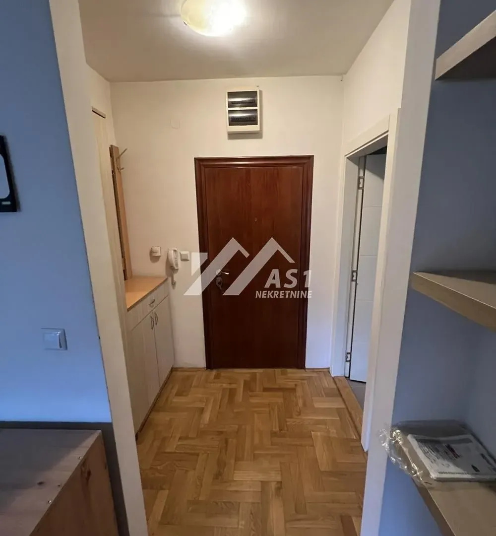 Izdavanje, stan, 25m², Novi Sad Sve Podlokacije, Novi Sad