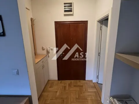 Izdavanje, stan, 25m², Centar, Novi Sad - image 5