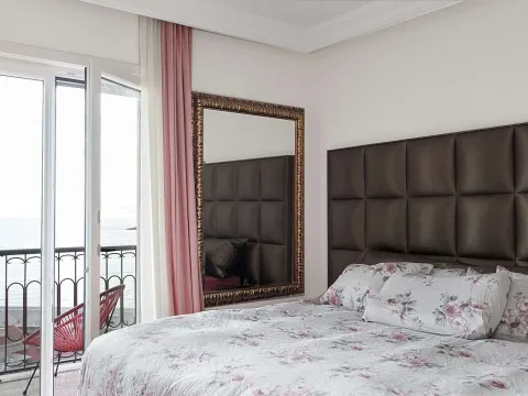 Izdavanje, kuća, 130m², Luštica Bay, Tivat - image 35