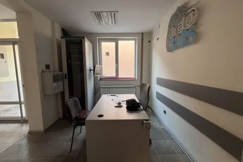 Rent, office space, 360m², Zemun Meandri, Zemun Sve Podlokacije - image 2