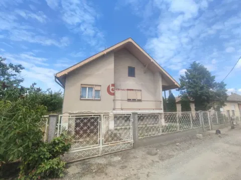 Sale, house, 256m², Peščara, Subotica - image 2