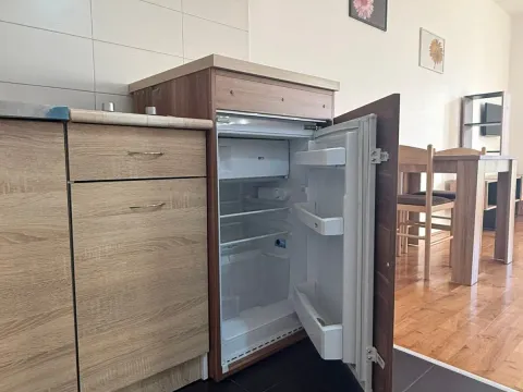 Izdavanje, jednosoban stan, 33m², Zagorič, Podgorica - image 7