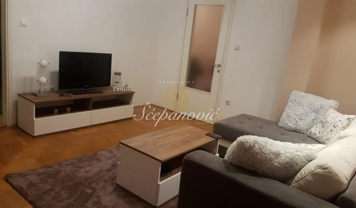 Prodaja, dvosoban stan, 49m², Socijalno, Novi Sad Sve Podlokacije