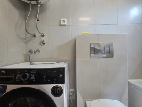 Izdavanje, garsonjera, 28m², Nova Dalmatinska, Podgorica - image 3