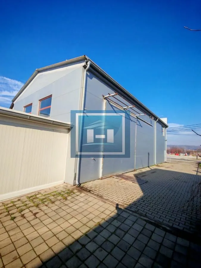 Rent, office space, 360m², Gloždak, Paraćin