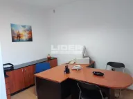 Izdavanje, poslovni prostor, 56m², Južni Bulevar, Vračar Sve Podlokacije - image 1
