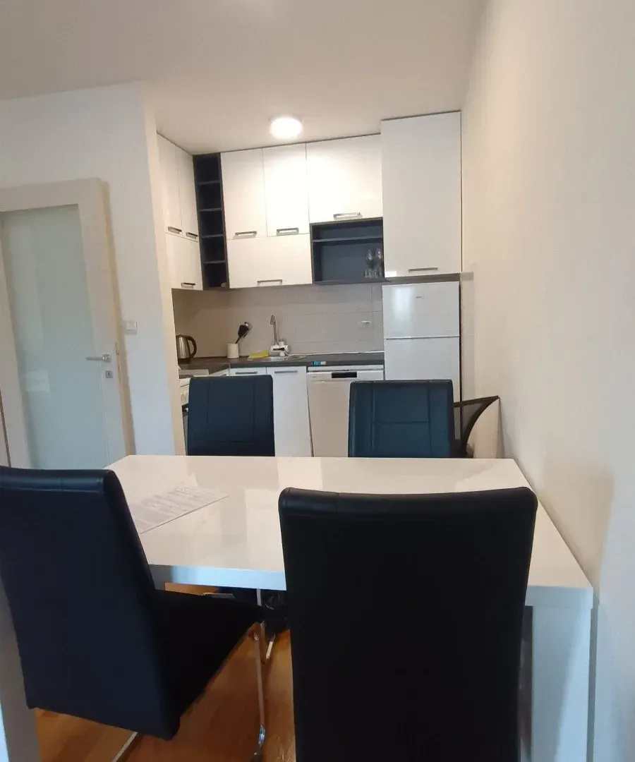Rent, apartment, 44m², Podgorica, Crna Gora
