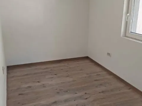 Stan in Profesorska Kolonija