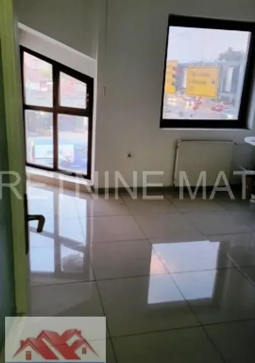 Sale, office space, 50m², Vašarište, Kragujevac