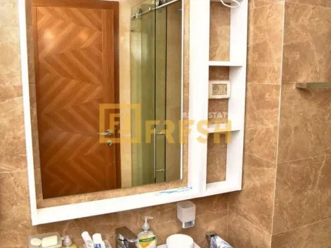 Izdavanje, četvorosoban stan, 140m², Centar, Podgorica - image 14