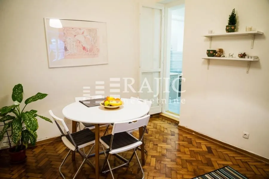 Rent, one bedroom apartment, 50m², Stari Grad, Beograd