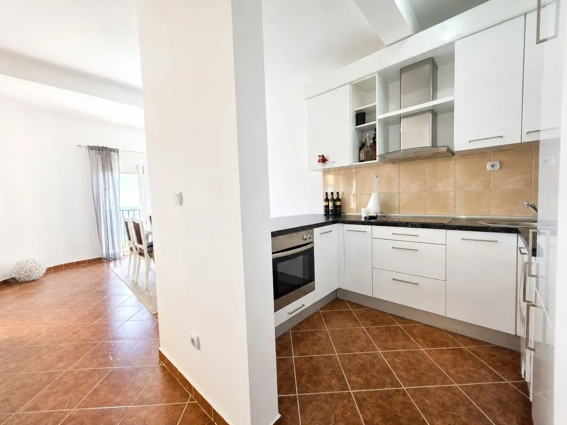 Prodaja, dvosoban stan, 109m², Seoce, Budva