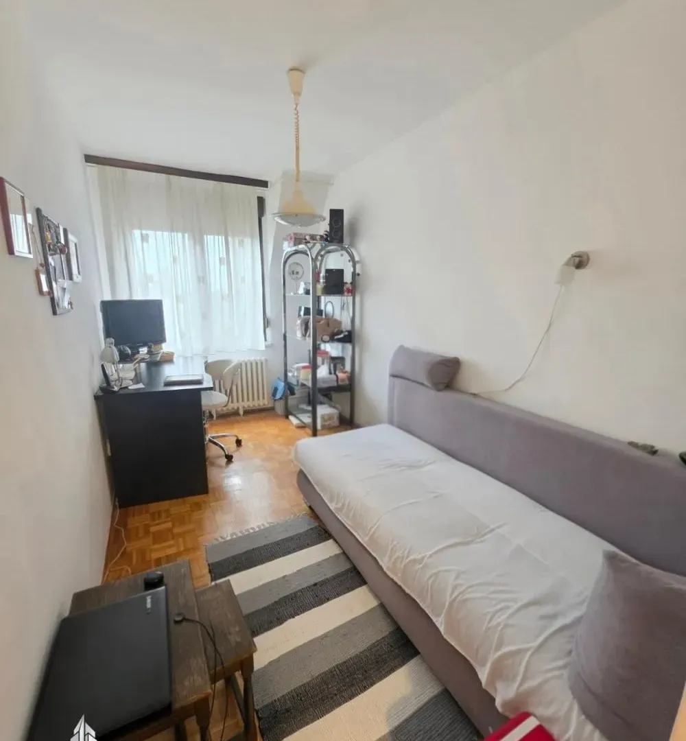 Prodaja, trosoban stan, 75m², Novi Beograd Blok 72, Novi Beograd Sve Podlokacije