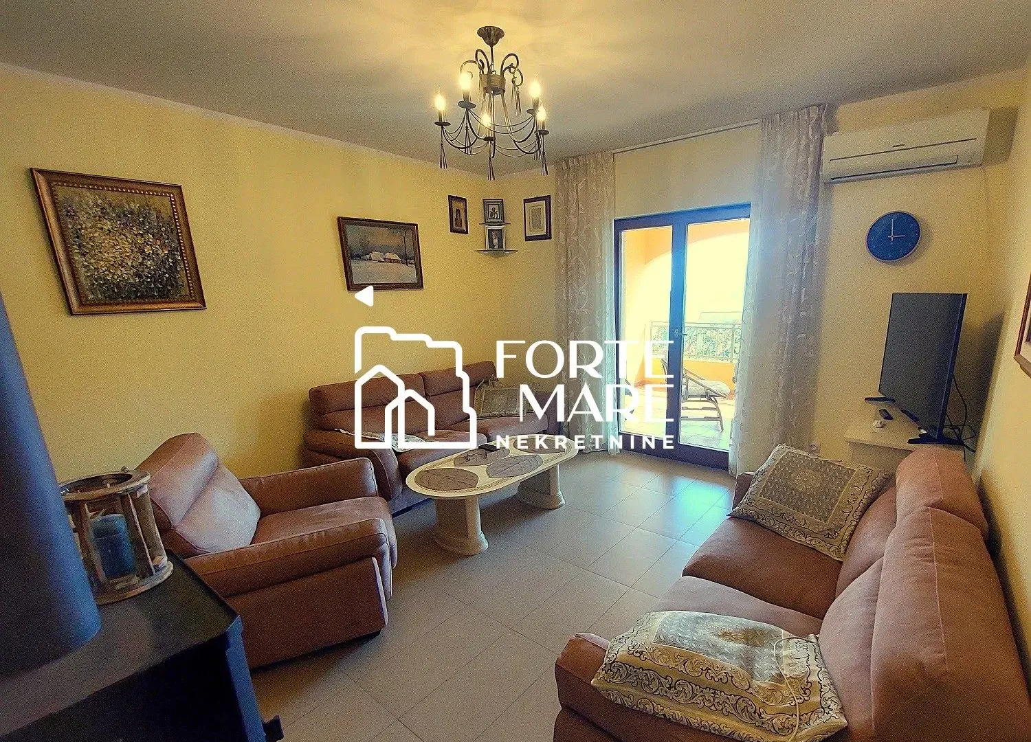 Prodaja, trosoban stan, 101m², Gomila, Herceg Novi