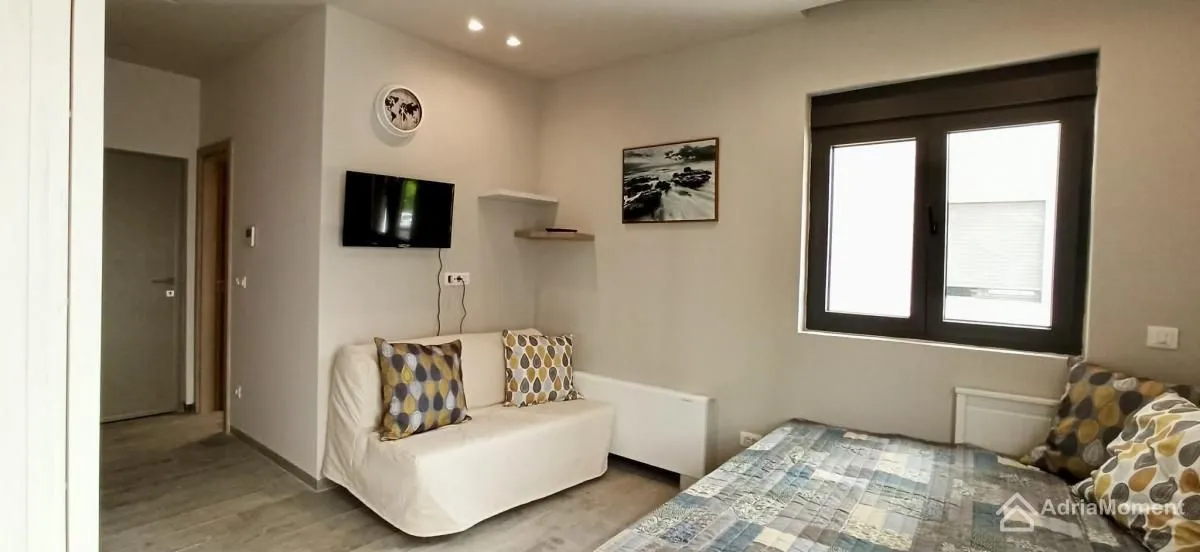 Prodaja, garsonjera, 24m², Centar, Tivat