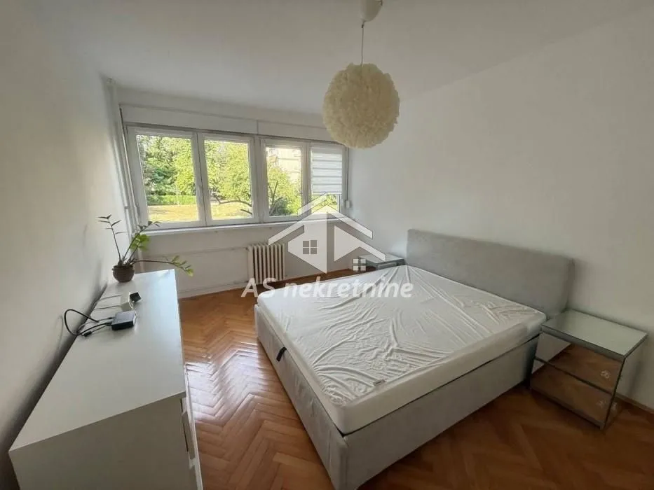 Rent, two bedroom apartment, 50m², Stari Merkator, Novi Beograd Sve Podlokacije