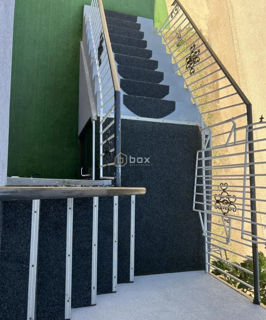 Sale, house, 168m², Crveni Krst, Niš