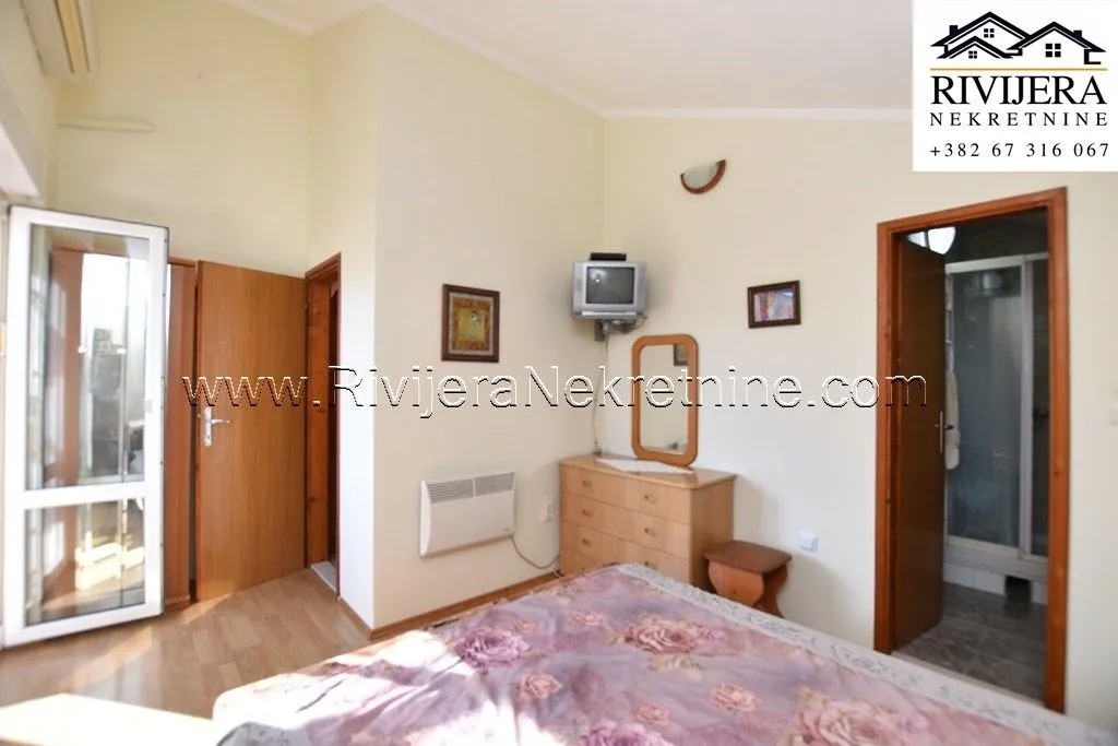 Prodaja, dvosoban stan, 70m², Đenovići, Herceg Novi