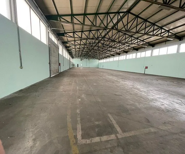 Izdavanje, poslovni prostor, 2600m², Stara Pazova, Srbija