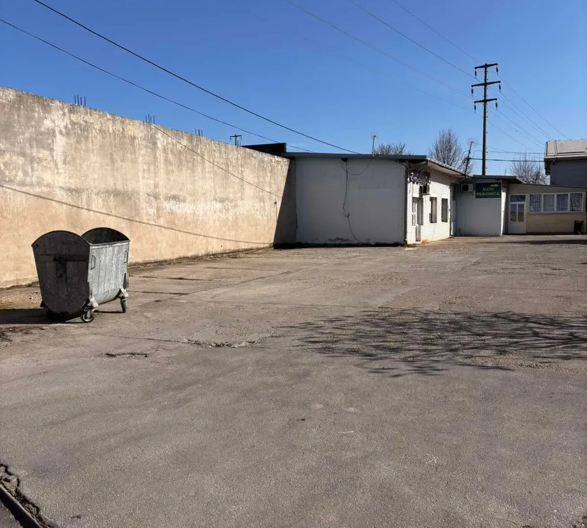 Izdavanje, poslovni prostor, 90m², Krnjaca, Palilula Sve Podlokacije