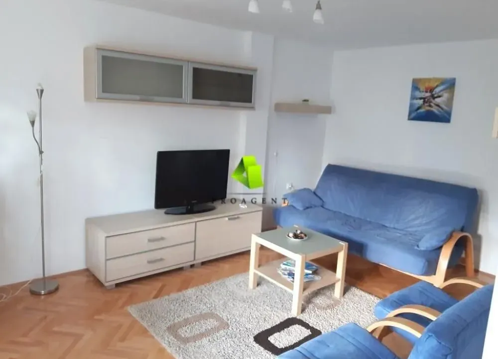 Izdavanje, dvosoban stan, 58m², Medijana, Niš