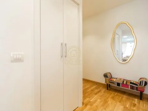 Izdavanje, trosoban stan, 87m², Savski Venac, Beograd - image 13
