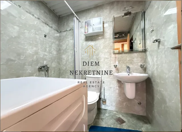 Izdavanje, jednosoban stan, 50m², Preko Morače, Podgorica