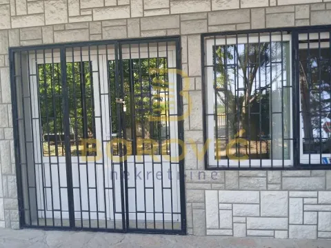 Rent, house, 95m², Borča 1, Borča Sve Podlokacije - image 10