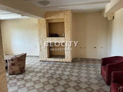 Izdavanje, četvorosoban stan, 120m², Centar, Novi Sad - image 3