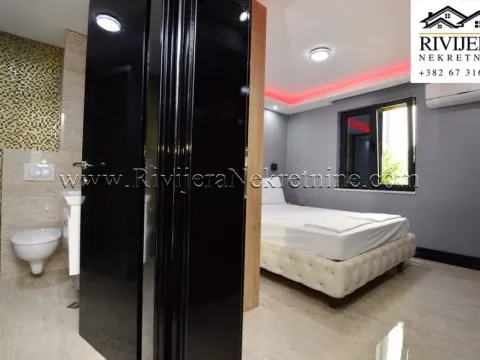 Sale, two bedroom apartment, 72m², Đenovići, Herceg Novi - image 10