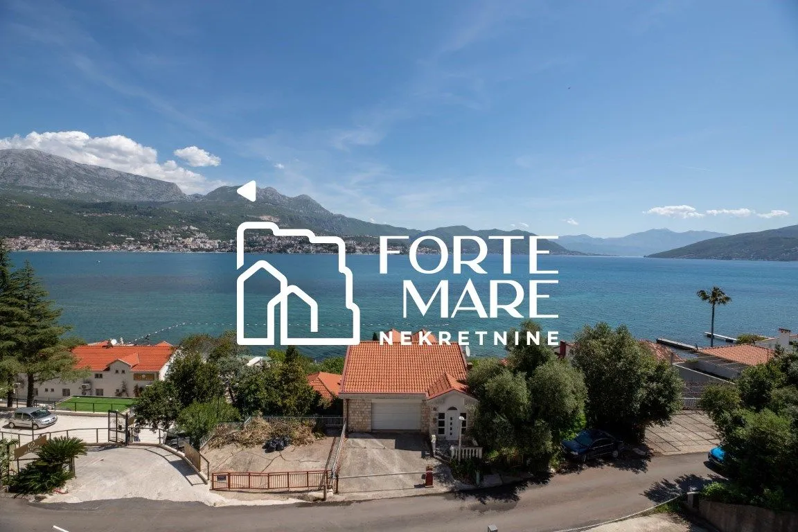 Prodaja, trosoban stan, 118m², Njivice, Herceg Novi