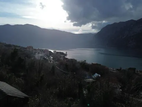 Sale, land lot, 400m², Risan, Kotor