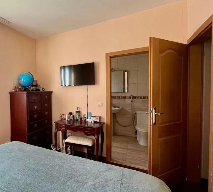 Prodaja, dvosoban stan, 70m², Petrovac, Budva