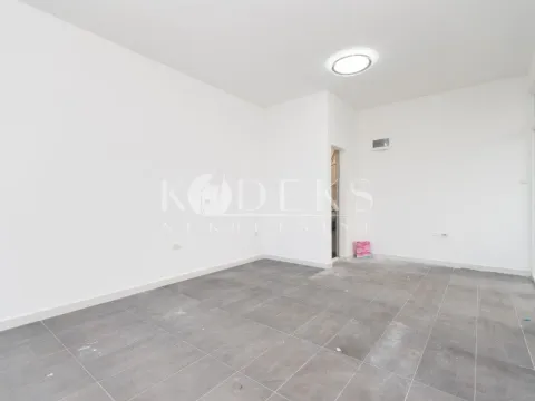 Rent, office space, 22m², Stari Aerodrom, Podgorica - image 2