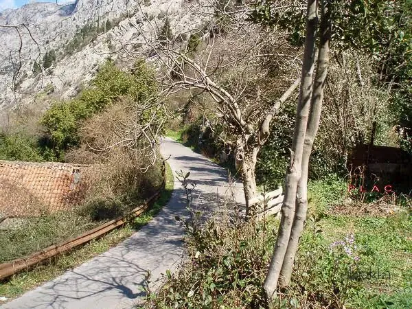 Prodaja, plac, 4004m², Kotor, Crna Gora